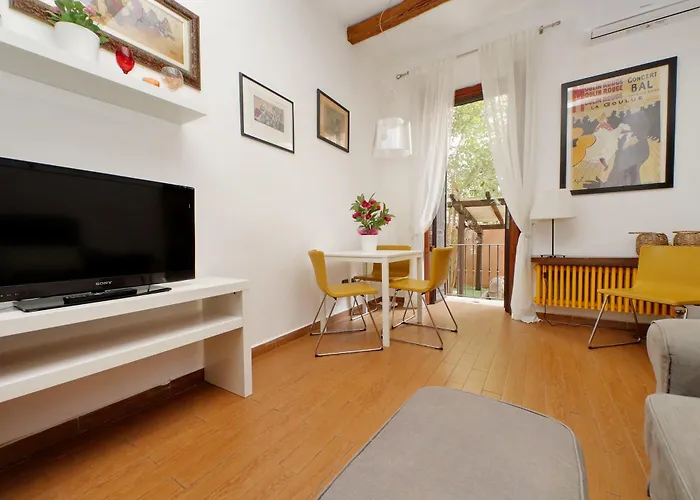 Lovely Trastevere With Amazing Garden * Rom